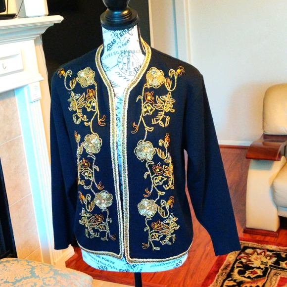 Petite Illustrations Sweater Small - Picture 1 of 10